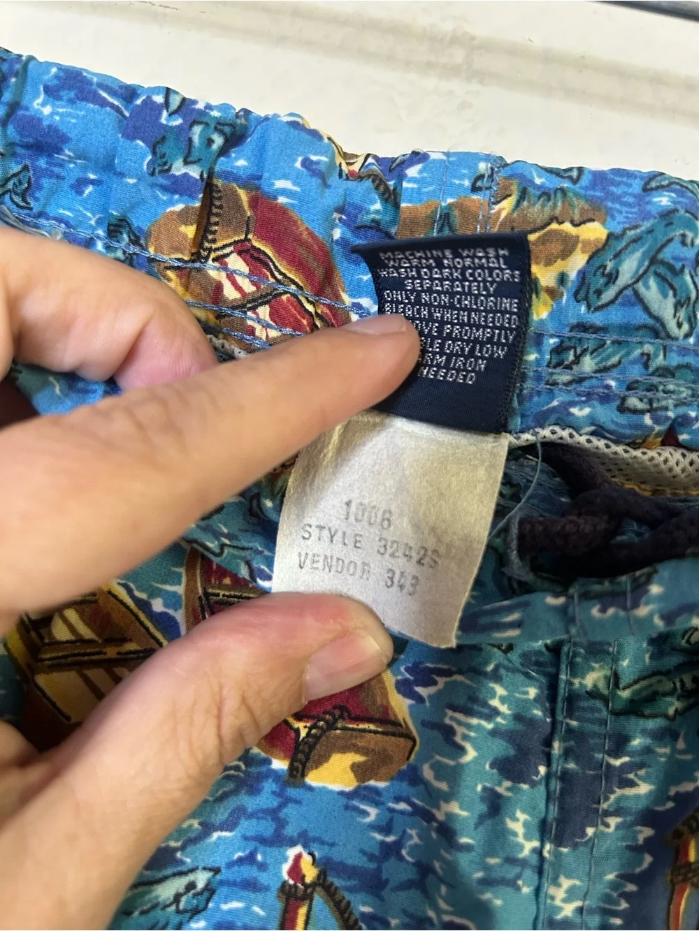 Land End Blue Nautical Boat Print Shorts Native Island VYG Large 36/38 Swim Camp